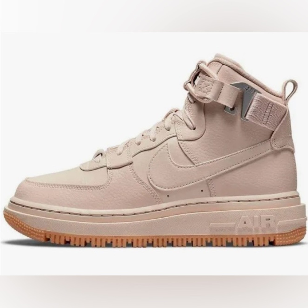 NEW | Women's Nike Air Force 1 High Utility 2.0 | Size 7.5